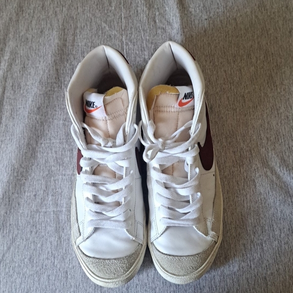 Nike Blazer - Picture 2 of 5